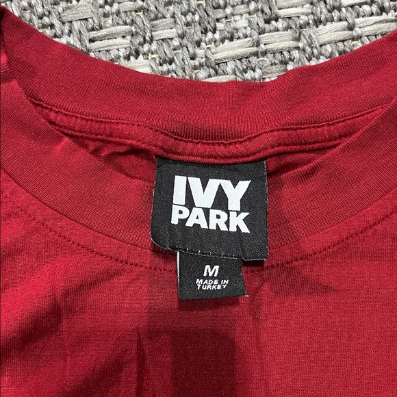 READ Ivy Park | Red Muscle Tee - Picture 5 of 10